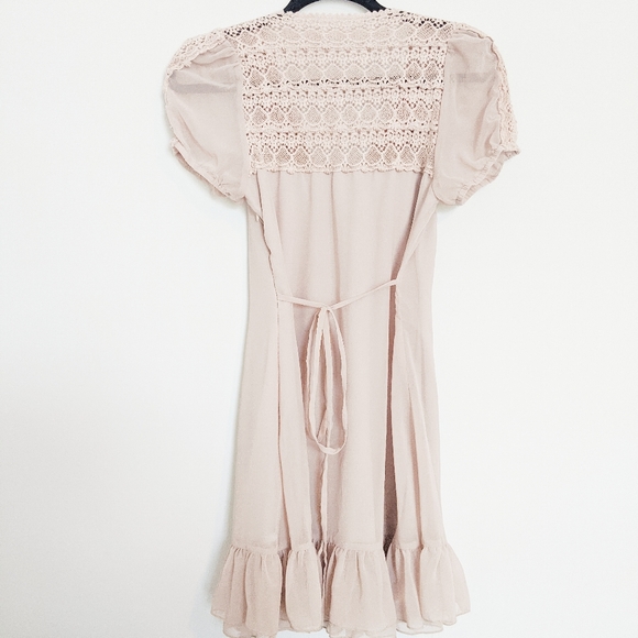 A'reve babydoll ruffle nude mini dress size small - Picture 2 of 5